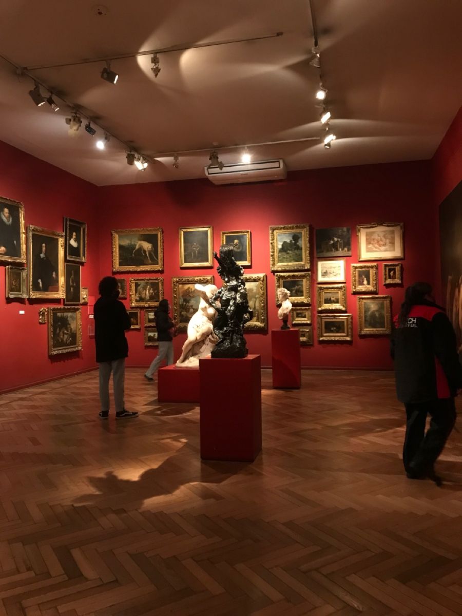 Museo Nacional de Bellas Artes facade